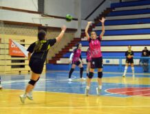 Uspješan djevojački rukometni matine… FOTO