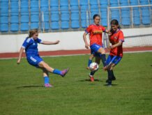 Raspucane „Leove“ djevojke FOTO