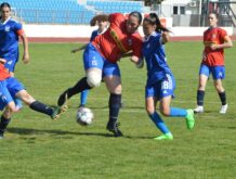 Raspucane „Leove“ djevojke FOTO