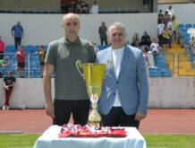 Pehar i medalje za šampionke FOTO