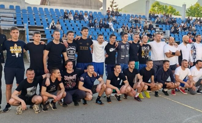 Mladost protiv iskustva-Na gimnazijski način