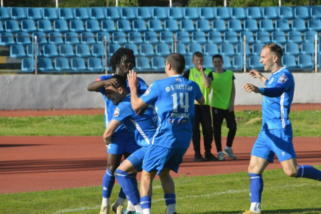 Aziz Oseni napustio Leotar, karijeru nastavlja u Srbiji