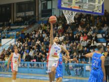 Leotar držao čas „studentima“ FOTO