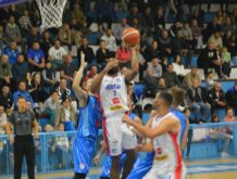 Leotar držao čas „studentima“ FOTO