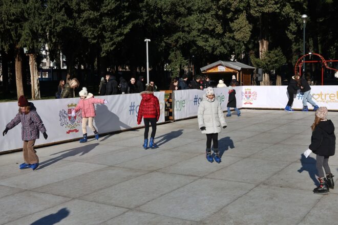 Отворено клизалиште за најмлађе суграђане (ФОТО)