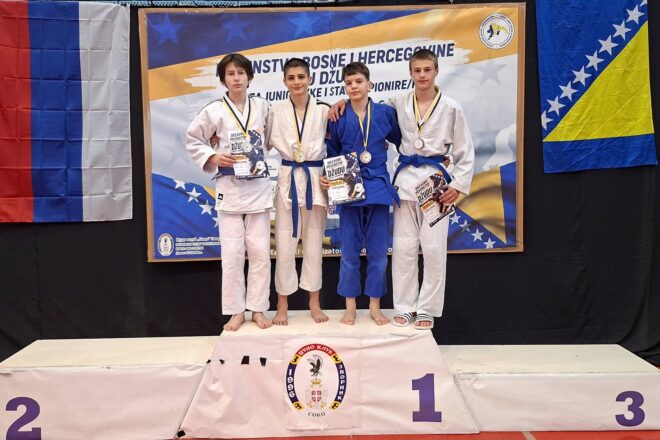 ТРИ МЕДАЉЕ И БАЛКАНСКА ВИЗА ЗА ЛЕОТАР!