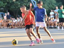 Odlične polufinalne utakmice na Vidovdanskom turniru – poznati finalisti u obje konkurencije FOTO