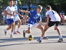 Odlične polufinalne utakmice na Vidovdanskom turniru – poznati finalisti u obje konkurencije FOTO