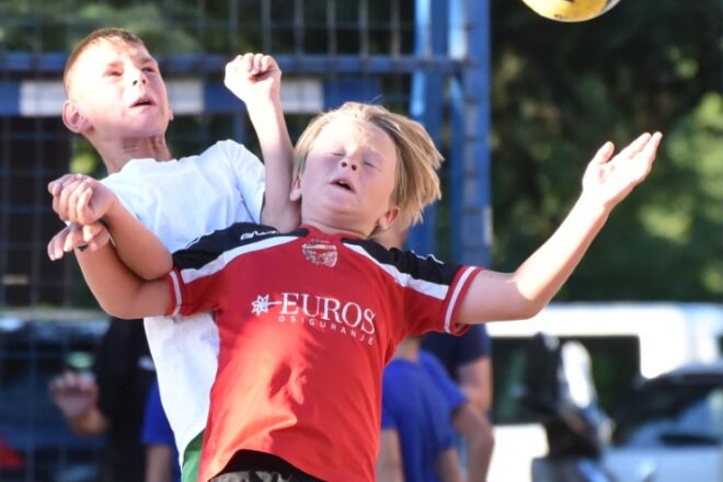Odlične polufinalne utakmice na Vidovdanskom turniru – poznati finalisti u obje konkurencije FOTO