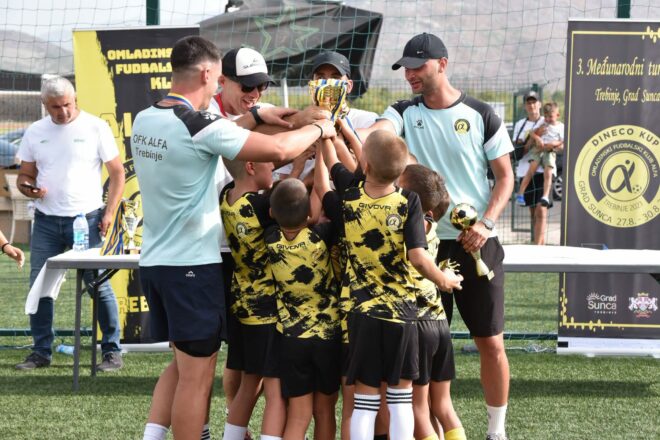 ZAVRŠEN DINECO KUP TREBINJE 2026: 1.500 MLADIH FUDBALERA U GRADU SUNCA FOTO