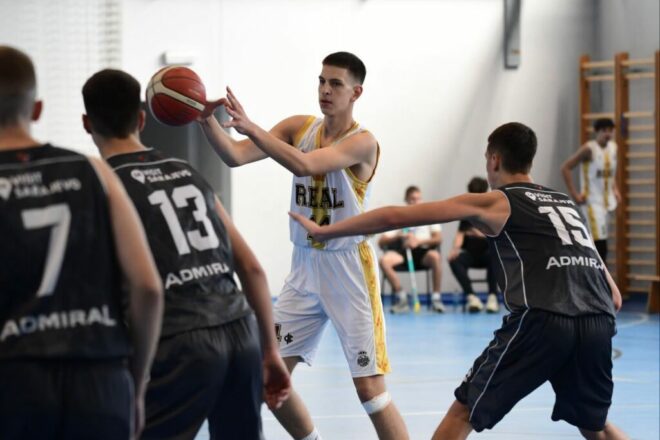 TREBINJAC PAVLE KOPRIVICA MVP „BORAC KADET KUPA“