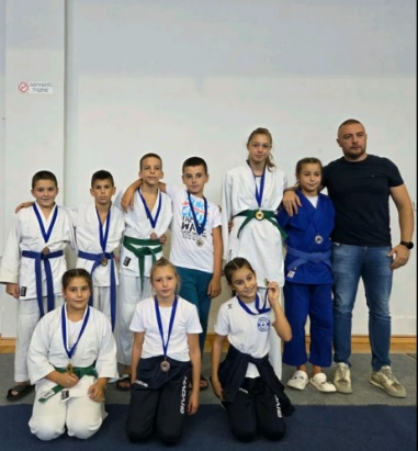 DEVETORO DJECE – DEVET MEDALJA! VELIKI USPJEH DŽUDO KLUBA LJUBINJE