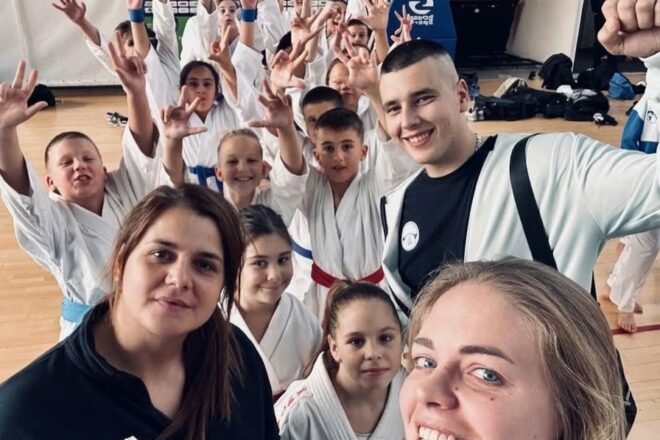 KARATISTI „TREBINJA +“ OSVOJILI 32 MEDALJE NA MEĐUNARODNOM TURNIRU U HERCEG NOVOM